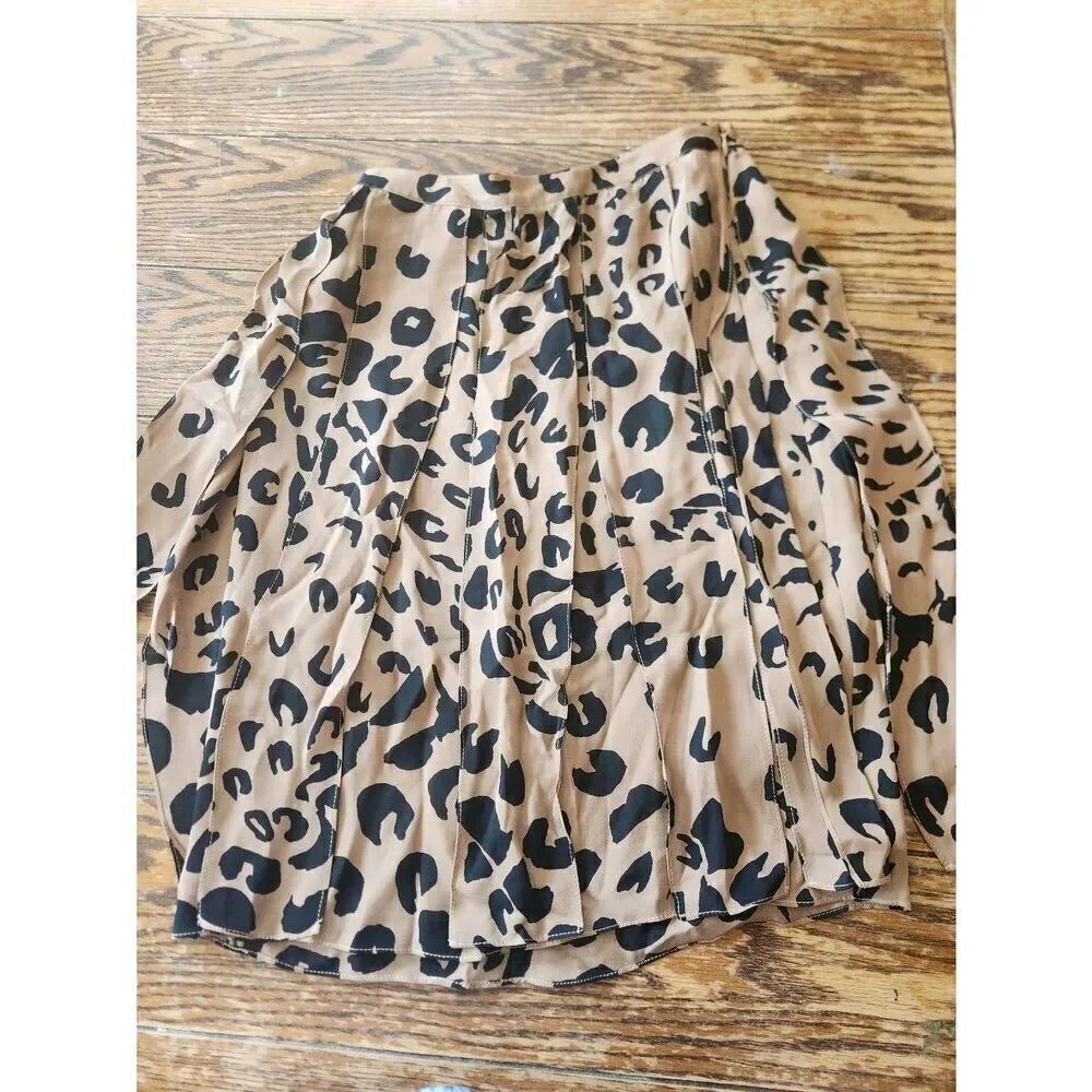 Jenni Kayne Silk animal print pleated Knee Length skirt sz 0